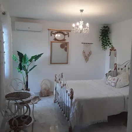 Calistros Minimum One Night Apartment *